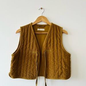 Beaumont Organic corduroy vest